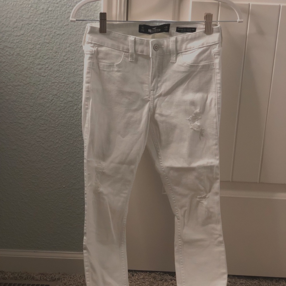 White Hollister jeans !